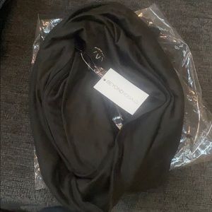 Beyond Yoga infinity scarf with pocket.